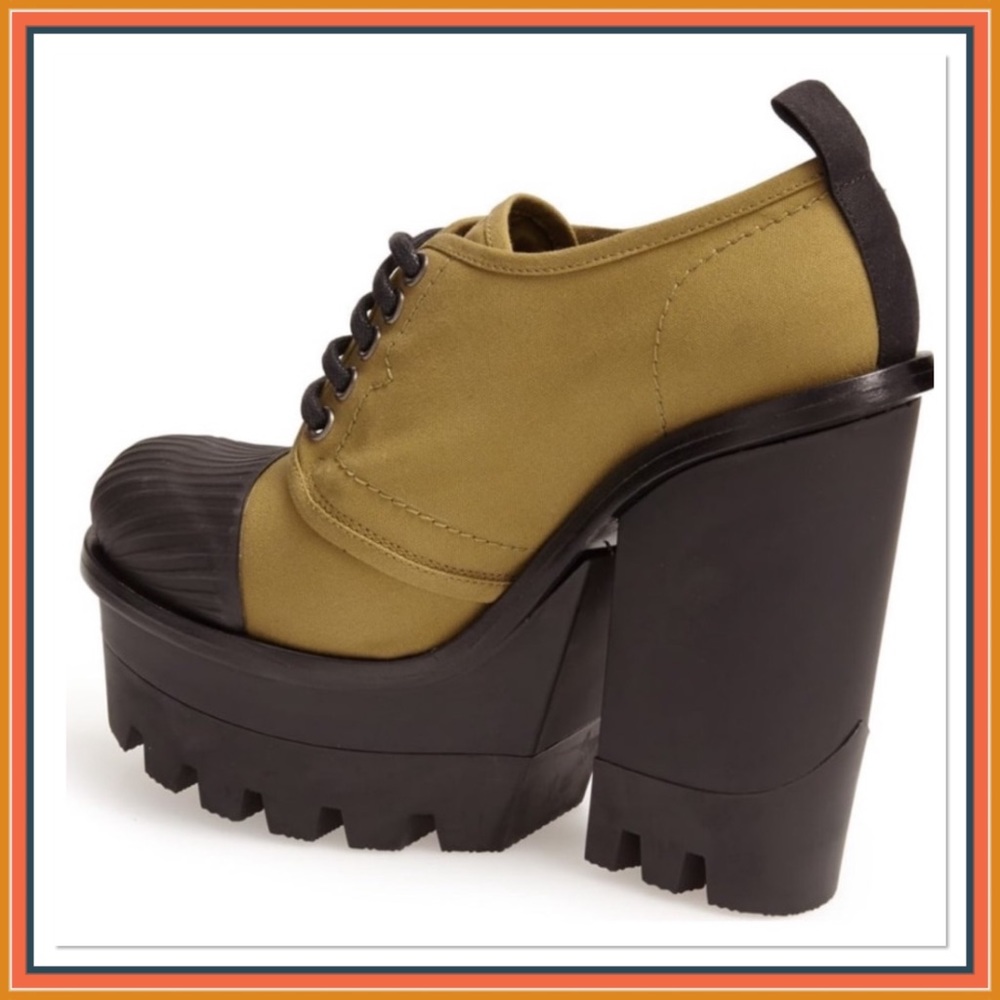 Hunter Canvas Platform Shoes